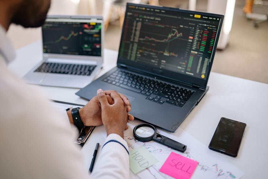 Börse verstehen. Aktien einordnen. Entscheidungen strukturieren.